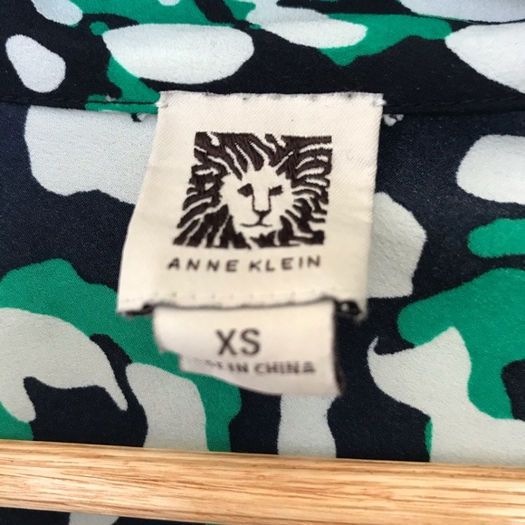 Ann Klein leopard print blouse - Picture 3 of 4